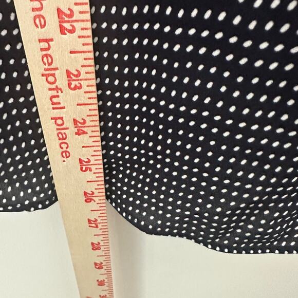 Ann Taylor Black And White Faux Wrap Blouse with V-Neckline Size MP NWT - Picture 5 of 6